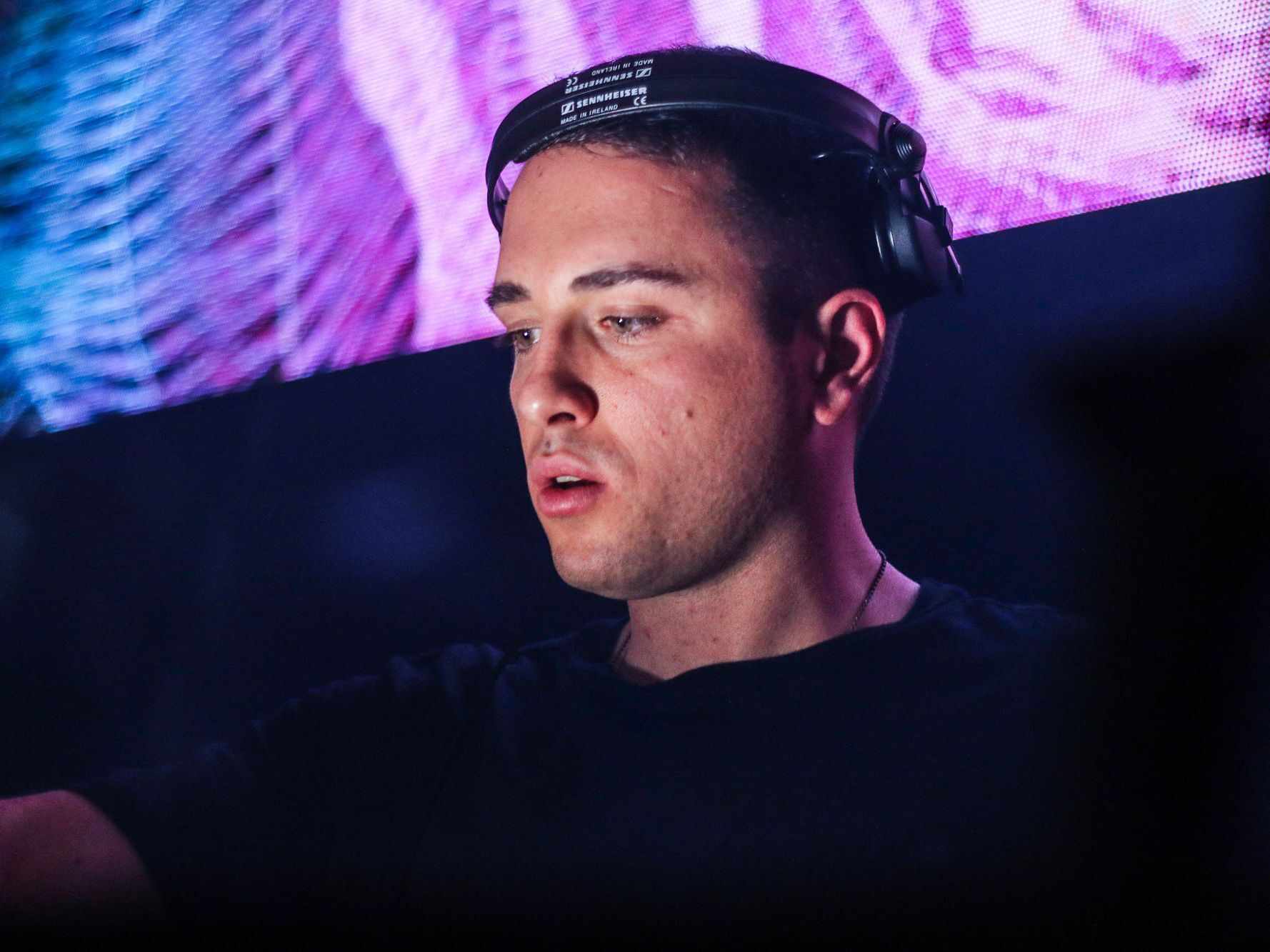 Stock Photo 142268741